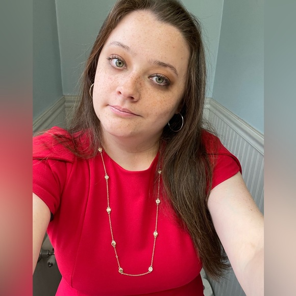 Meet your Posher, Rachel - Picture 3 of 15